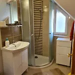 Varlak Apartmans ✷ ✷ ✷ Apartament