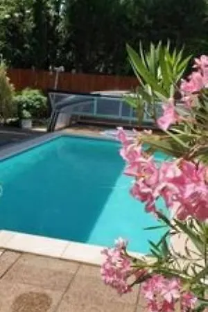 Varlak Apartmans ✷ ✷ ✷ * Шиофок