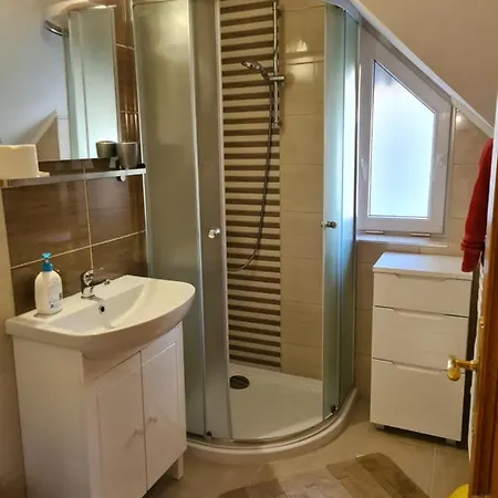 Varlak Apartmans ✷ ✷ ✷ شقة