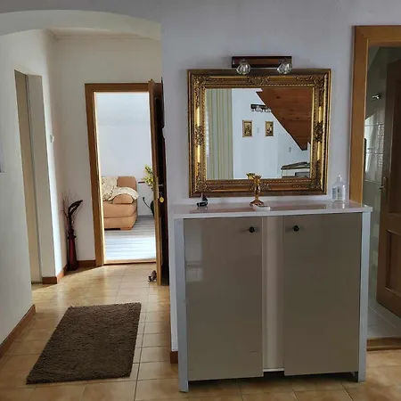 Varlak Apartmans ✷ ✷ ✷ شقة شيوفوك