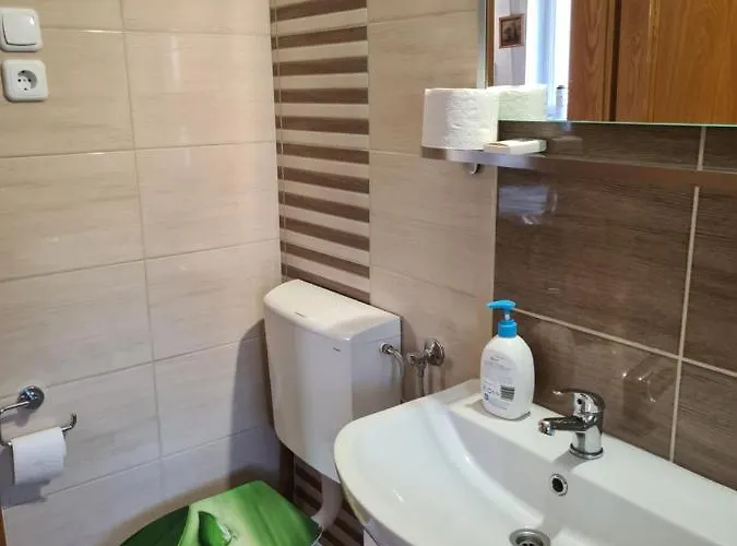 شقة Varlak Apartmans ✷ ✷ ✷ *