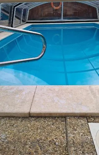 Varlak Apartmans ✷ ✷ ✷ * Siófok