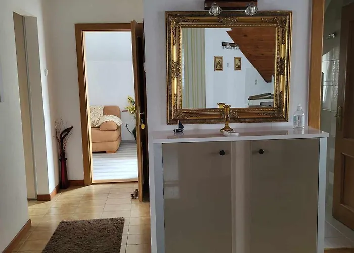 Varlak Apartmans ✷ ✷ ✷ Apartament Siófok