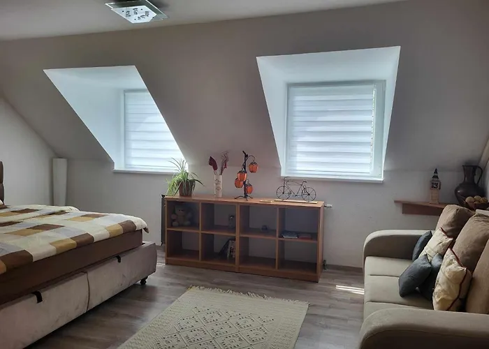 Apartament Varlak Apartmans ✷ ✷ ✷ Siófok