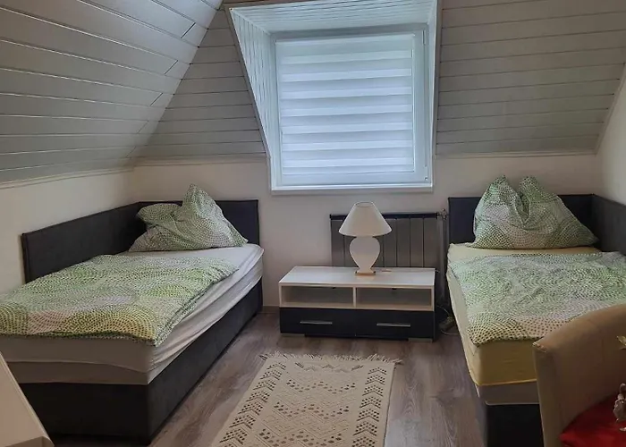 Varlak Apartmans ✷ ✷ ✷ *