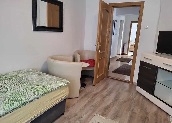 Varlak Apartmans ✷ ✷ ✷ Apartament