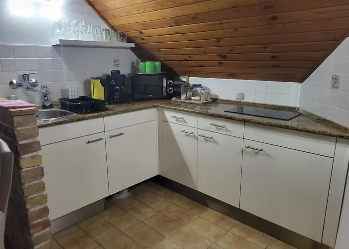 Varlak Apartmans ✷ ✷ ✷ Apartament